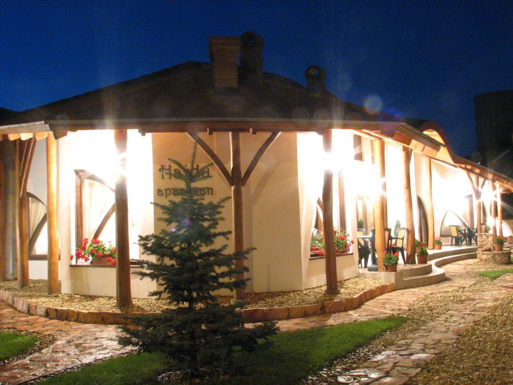 Hajdu Apartman 1. Hajdúszoboszló 外观 照片